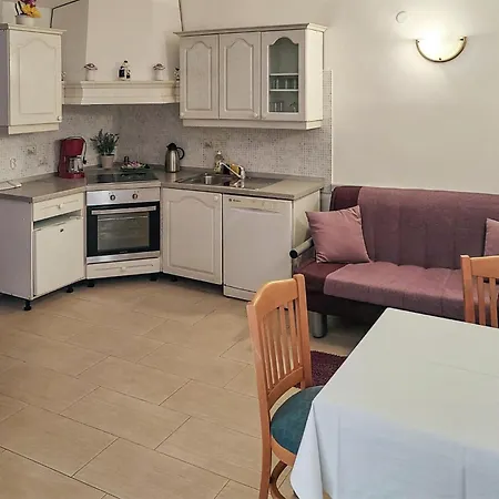 Awesome In With Kitchen Apartamento Rtina